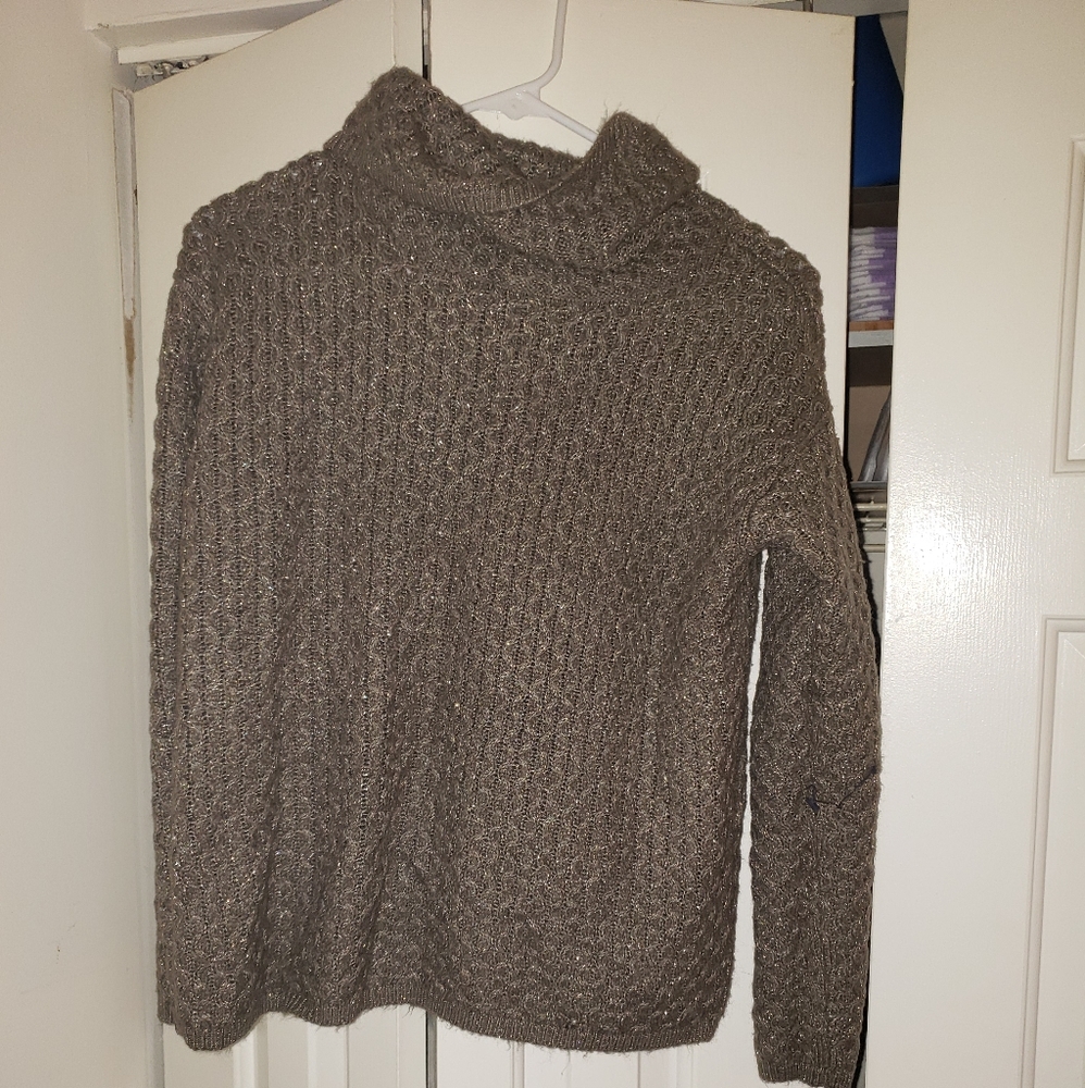 Knit sweater